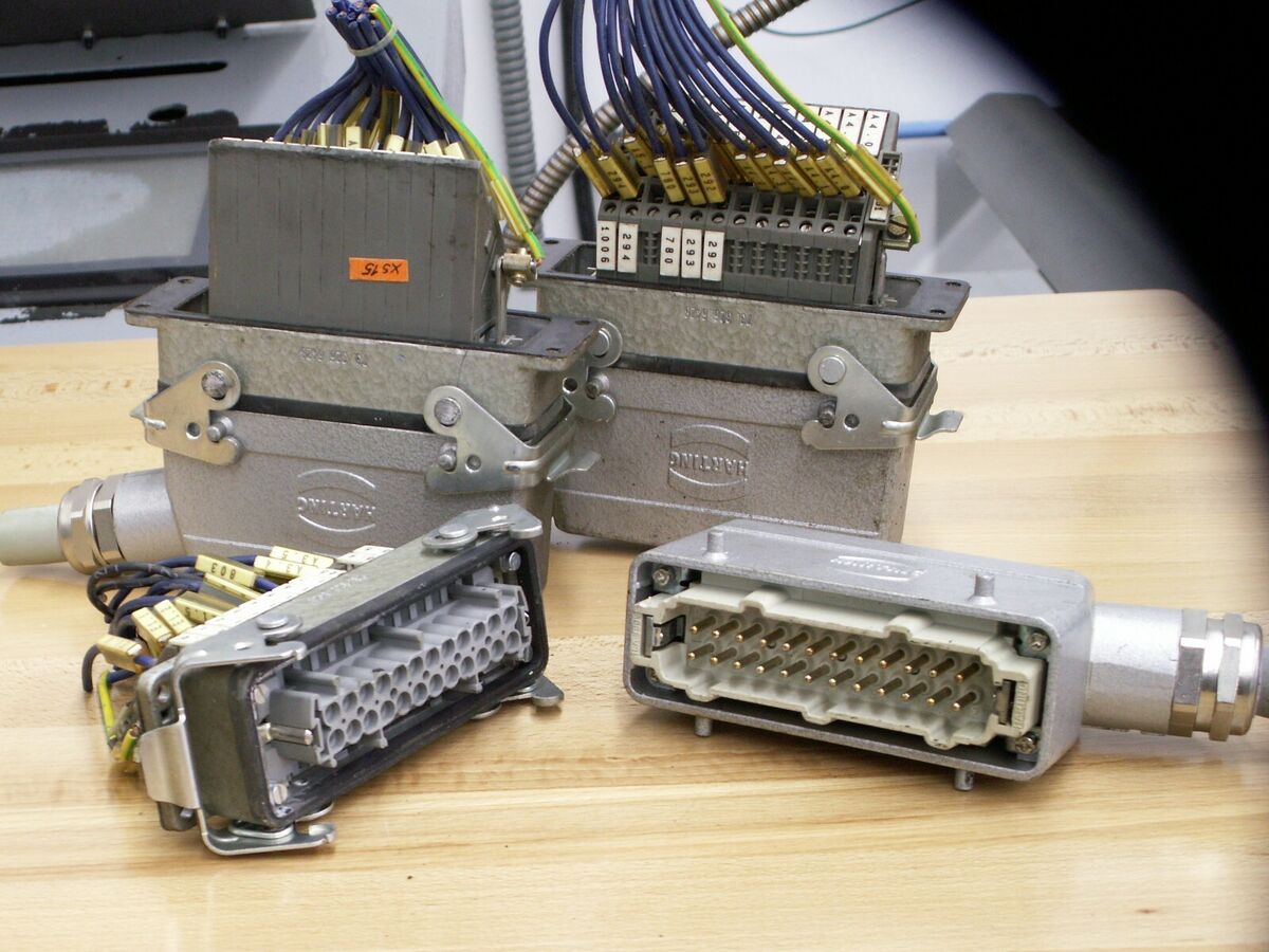 Giắc cắm Harting và phụ kiện điện tự động hóa